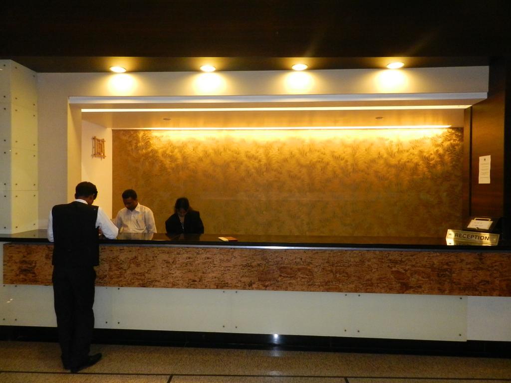 Hotel Rock Regency Toranagallu Exterior photo