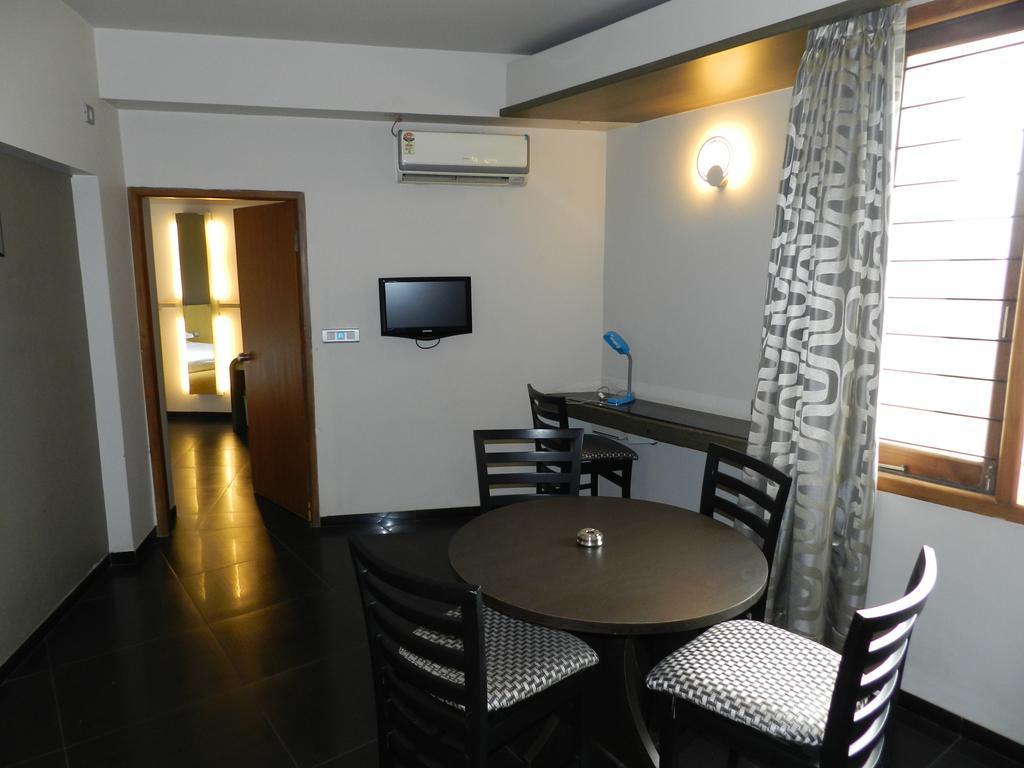 Hotel Rock Regency Toranagallu Room photo